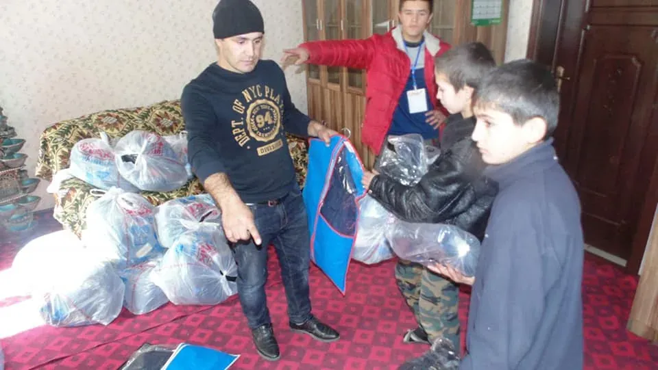 Передача одежды воспитанникам интерната
